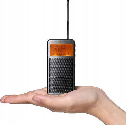 MULTIFUNKČNÍ PŘENOSNÉ KAPESNÍ RÁDIO BLUETOOTH NA BATERIE FM Stav balení originální