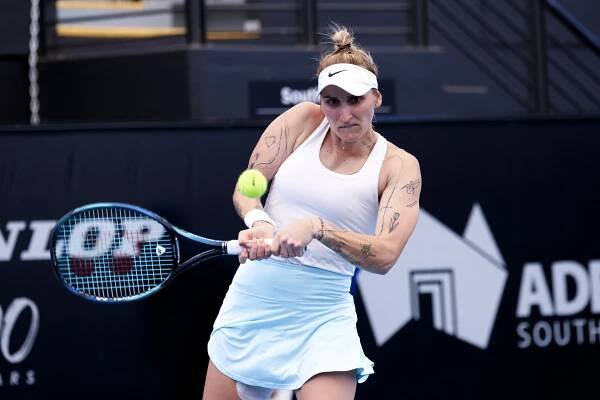 Vondroušová skončila v Adelaide na raketě Sabalenkové. Nosková ji pomstila a je v semifinále