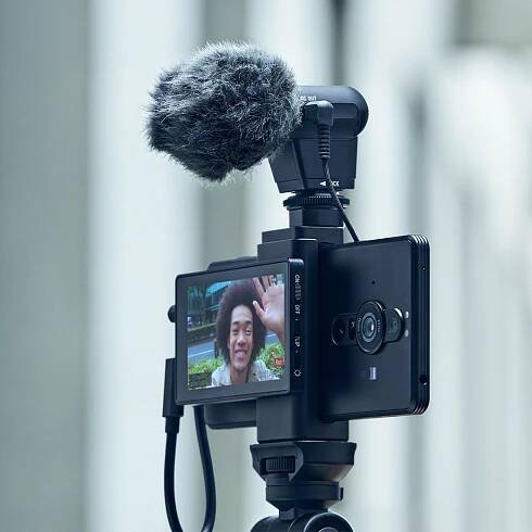 vlog monitor 8 1000x1000x