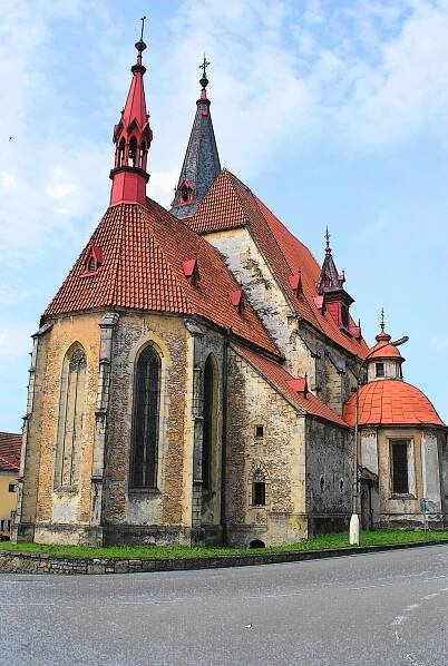 Chvalšiny - kostel sv. Máří... - Chrám