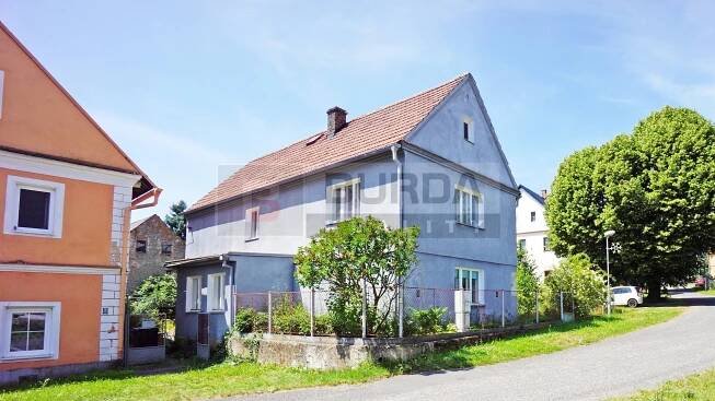 Rodinný dům 5+1 se zahradou a sklepem, 634 m2, Trnobrany | Burda Reality