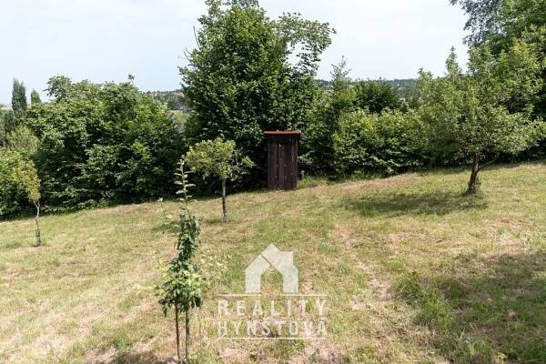 Prodej zahrady s krásným výhledem, dřevěnou chatkou, CP 1 550 m² - Olomučany | Realitní kancelář Blansko | prodej a pronájem