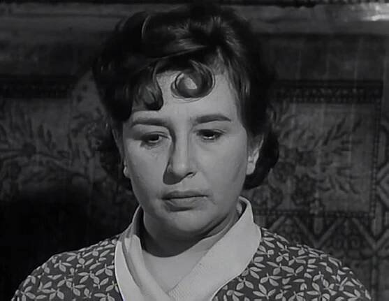 Stella Zázvorková in Mezi námi zlodeji (1964)
