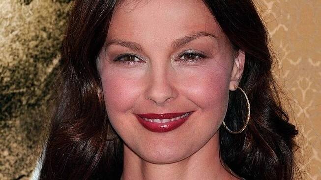 Český krasavec Šimůnek okouzloval hollywoodskou star Ashley Judd: Hrají spolu v seriálu