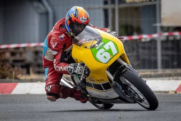 Zlatý kahanec nevyhrál nikdo. Motocyklové závody musely být předčasně ukončeny