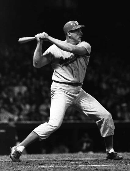 Frank Howard, Towering Slugger Whose Homers Were, Too, Dies at 87