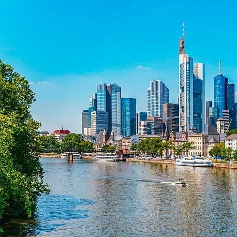Frankfurt nad Mohanem: Vyhlídková plavba po řece Mohanu s komentářem | GetYourGuide