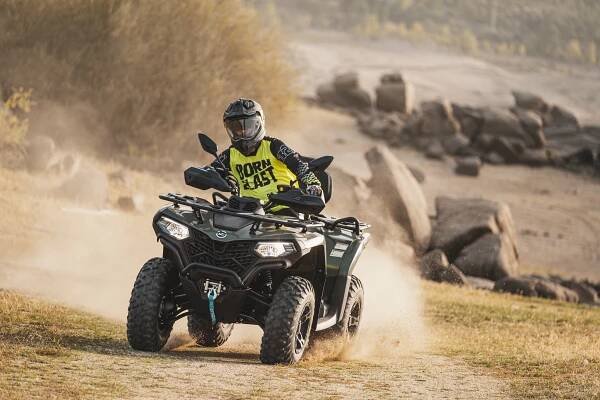 CFMOTO GLADIATOR X520-A E5+ EPS červená | DCXmoto s.r.o.