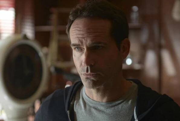 Městečko Pines - Walcott Prep - Z filmu - Jason Patric