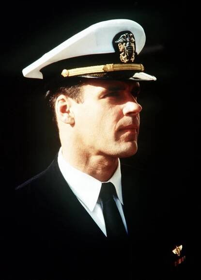 JAG - Nebezpečné území - Z filmu - David James Elliott