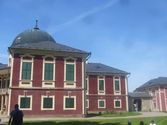 Veltrusy