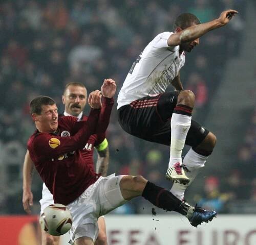 Tvrdé střety, vyhecovaný Řepka a špatní hosté. Sparta vs. Liverpool 0:0