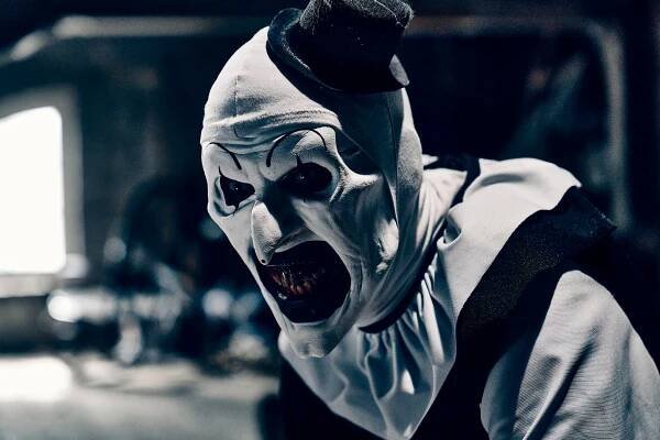 This image released by Cineverse Entertainment shows David Howard Thornton in a scene from “Terrifier 3.”  (Jesse Korman/Cineverse Entertainment via AP)