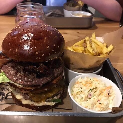 Q BURGER BAR, Jablonec nad Nisou - Restaurant Reviews, Photos & Phone Number - Tripadvisor