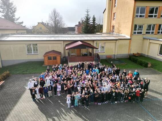 Halloween - Oficiální stránky ZŠ a MŠ Studená