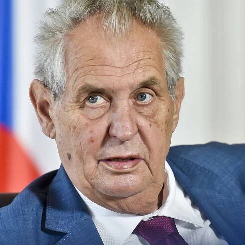 Komentář Viliama Bucherta: Češi za vším mylně vidí spiknutí a zlodějinu
