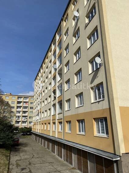 Pronájem bytu 2+kk 35 m², Budovatelů, Karlovy Vary, Karlovarský kraj