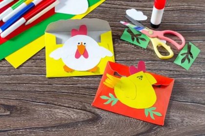 Vyrobte si: 4 originální velikonoční a jarní přání | iReceptář.cz Easter Messages, Easter Cards, Arts And Crafts Kits, Craft Kits, Sweet Cards, Cute Cards, Dinner Recipes For Kids, Kids Meals, Yellow Cupcakes