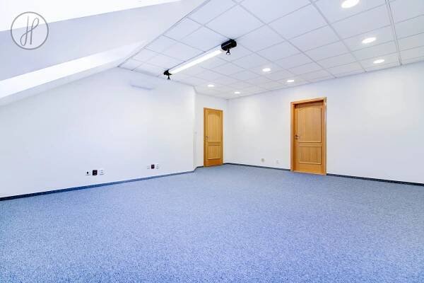Pronájem nebytových prostor, od 10 m², Liberec I-Staré město, Jablonecká 648/8 | Realitní makléři Liberec - Jan a Miroslav