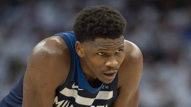 Timberwolves Could Pair Anthony Edwards With Ex-Knicks, Clippers Sharpshooter