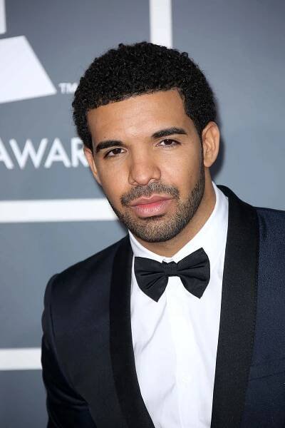 10 Times Celebrities Went To Prom With Normal People | Factionary