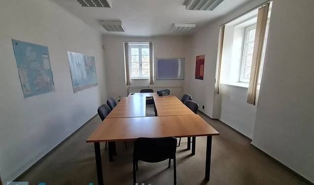 Nebytové prostory k pronájmu v atraktivní lokalitě v ulici Krajinská v centru Če | Reality.iDNES.cz 