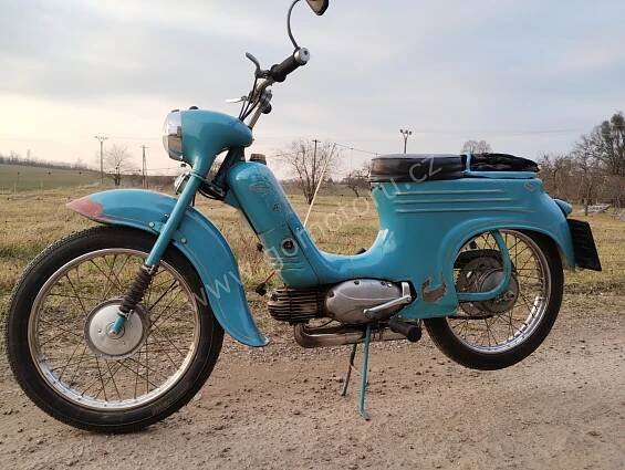 Jawa 50 typ 555 z roku 1959 - Deník 2025 - Gomotoru