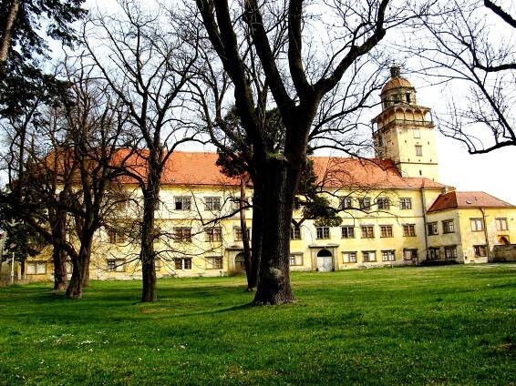 Soubor:(1) Moravsky Krumlov castle.jpg – Wikipedie