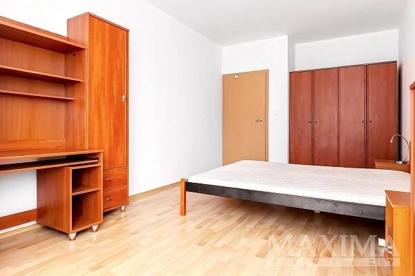 Pronájem Byt 2+kk, Zubrnická, Praha 9 - Prosek