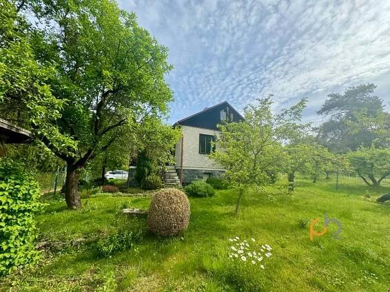 Prodej chaty 3+1, pozemek 532 m2, Pyšely okr. Benešov – Barvínek Reality