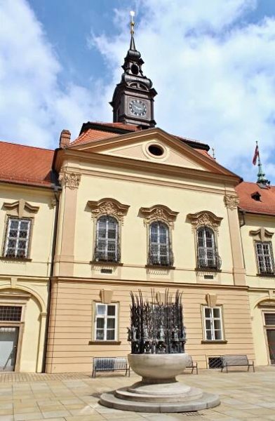 Datei:Brno radnice budova 2.jpg
