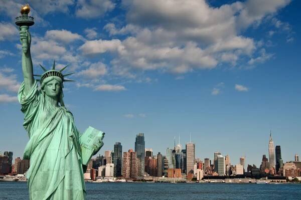 Simon Tourist – USA – Washington, Filadelfie, New York + KANADA – Niagara, Toronto 2026