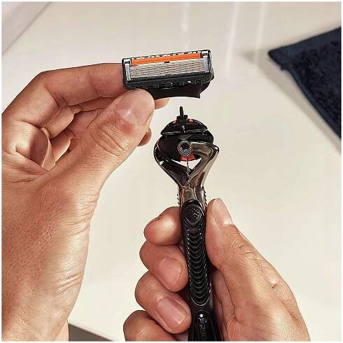 NÁPLNĚ DO GILLETTE FUSION 5 PROGLIDE 12 KS NŮŽEK NA ČEPELE Určení do holicích strojků Gillette Fusion5 Proglide Power