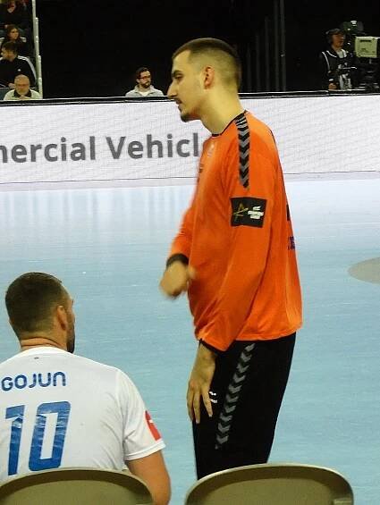 Matej Mandić
