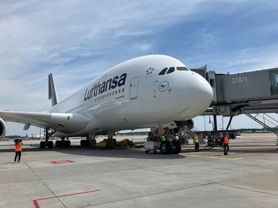 Big Is Back: Lufthansa Operates Its 1st Passenger Airbus A380 Flight Post-COVID