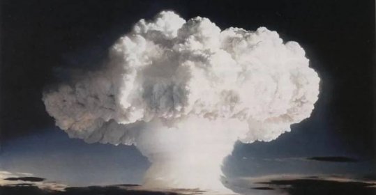 Atomová bomba byl jen začátek. Po ní přišla vodíková, mnohem horší a silnější