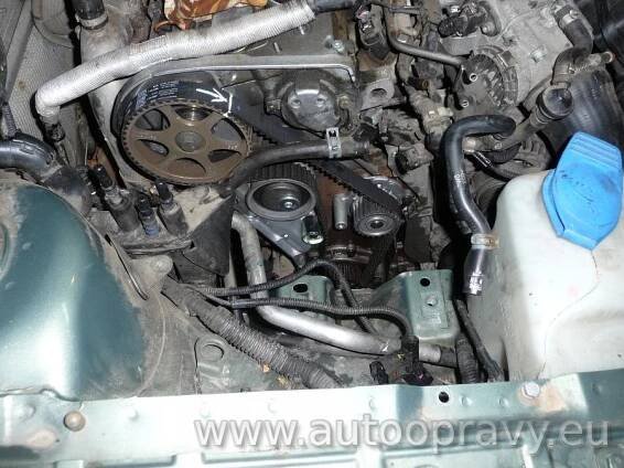 Výměna rozvodů a vodní pumpy – Octavia 20v turbo - www.autoopravy.eu
