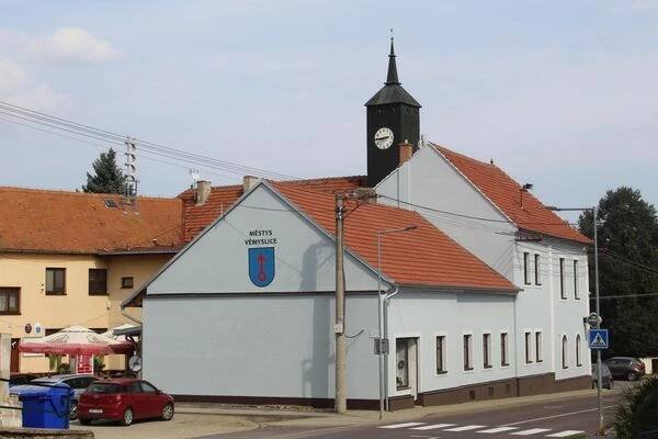 Vémyslice - úřad městyse foto 5