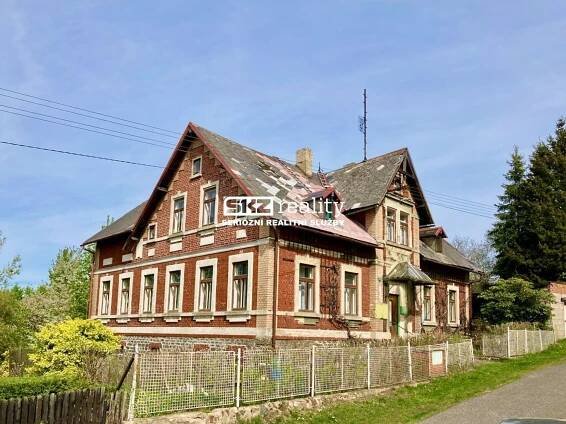 Rodinný dům 7+1 s garáží a pozemkem 3053m2 v Rumburku, okr. Děčín, 2 970 000 Kč