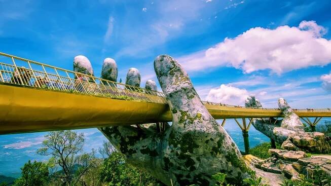 GOLDEN COVERAGE OF GOLDEN BRIDGE WORLDWIDE – SUN WORLD BA NA HILLS