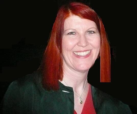 Kate Flannery Biography - Facts, Childhood, Family Life & Achievements