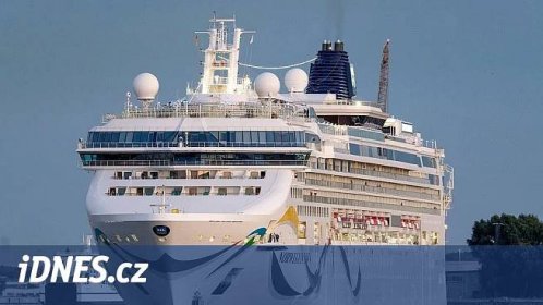 Mauricius nechá zakotvit výletní loď, cholera se u cestujících nepotvrdila - iDNES.cz