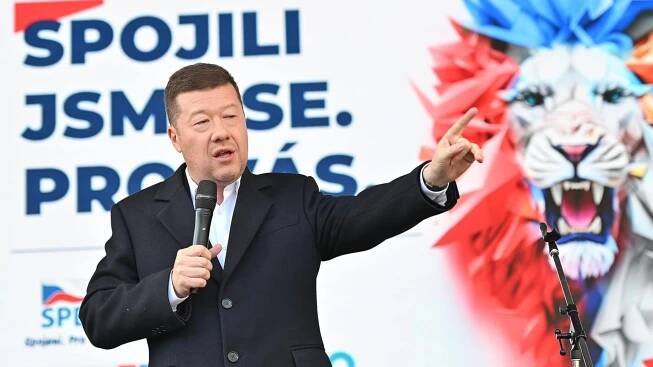 Okamura čelí obžalobě. Plakáty SPD podněcovaly k nenávisti, je přesvědčen státní zástupce - CNN Prima NEWS