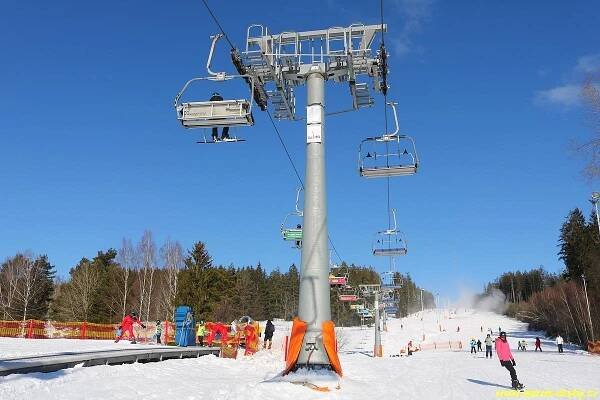 Sedačková lanovka Lipno - Jezerní