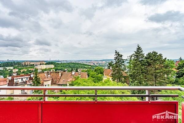 Prodej bytu 2+kk s balkonem Praha 8 Libeň | Pekárek Reality