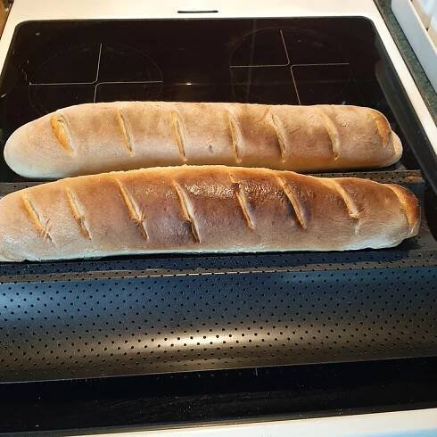 Domácí francouzské bagety | NejRecept.cz