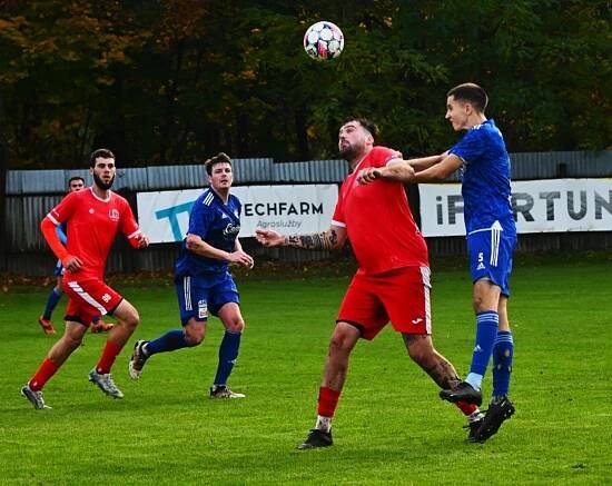 Derby se skvělou atmosférou pro sebe urvali fotbalisté Katovic