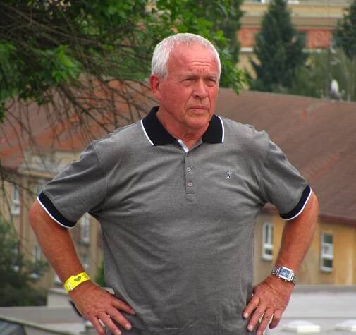 Soubor:Ivo Viktor (2012).JPG – Wikipedie