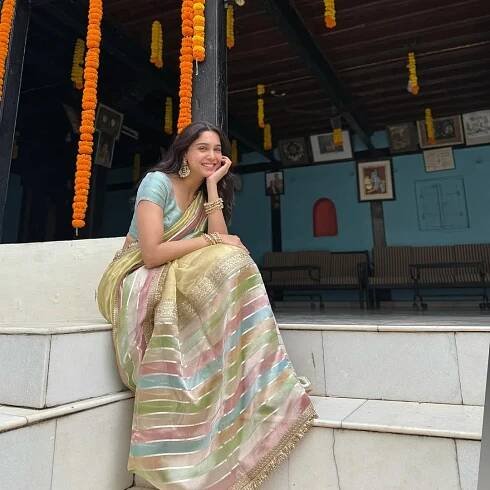 Sharvari chose Banarasi and Urmila Matondkar picked Patola—here’s what everyone wore for Ganesh Chaturthi 2025