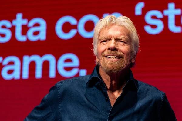 Richard Branson at a Virgin Fiber presentation.